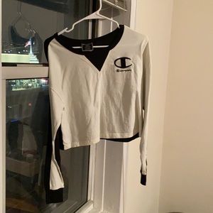 Champion crop sweater Size Small